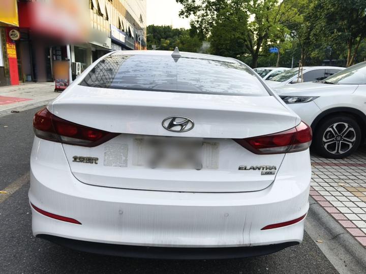 Elantra 2016 1.6L AT Smart Elite photo 5