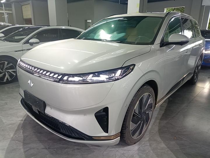 Yipai eπ008 2025 636Ultra EV 5-Seater