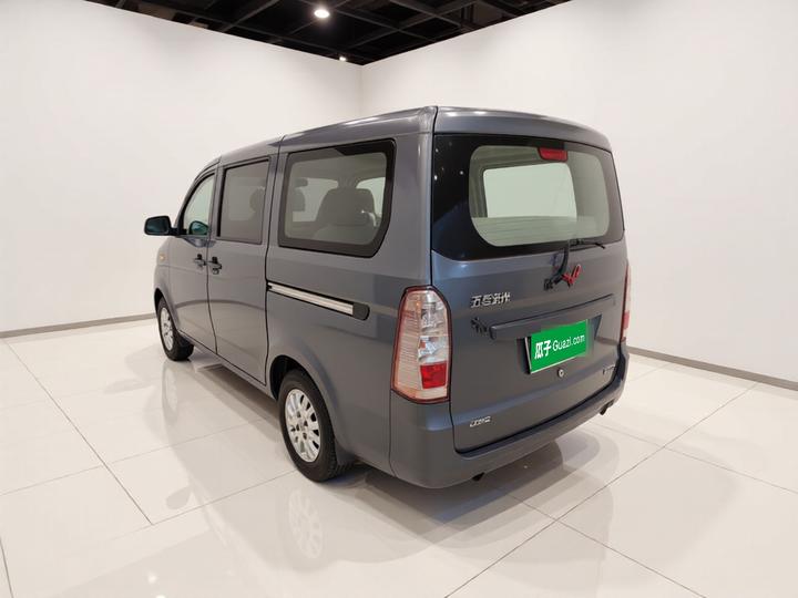 Wuling Rongguang V 2015 1.5L Standard photo 4