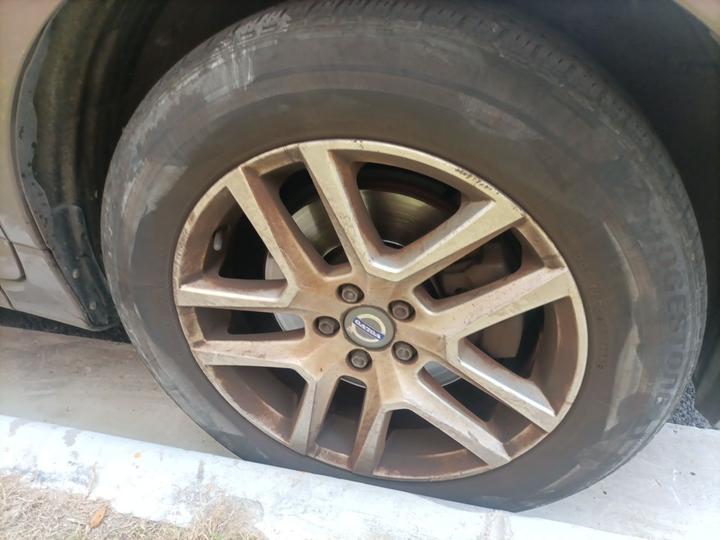 XC60 2017 T5 photo 8