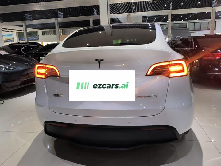 Model Y 2022 Facelift RWD photo 3