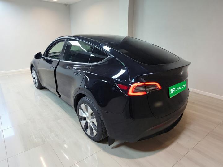 Model Y 2022 Facelift RWD photo 4