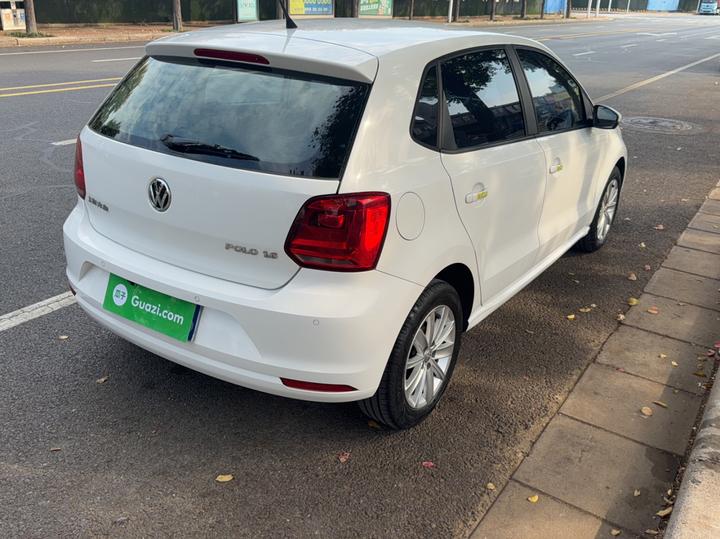 Polo 2014 1.6L AT Comfort photo 4