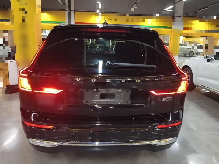 XC60 2026 B5 AWD Luxury photo 3
