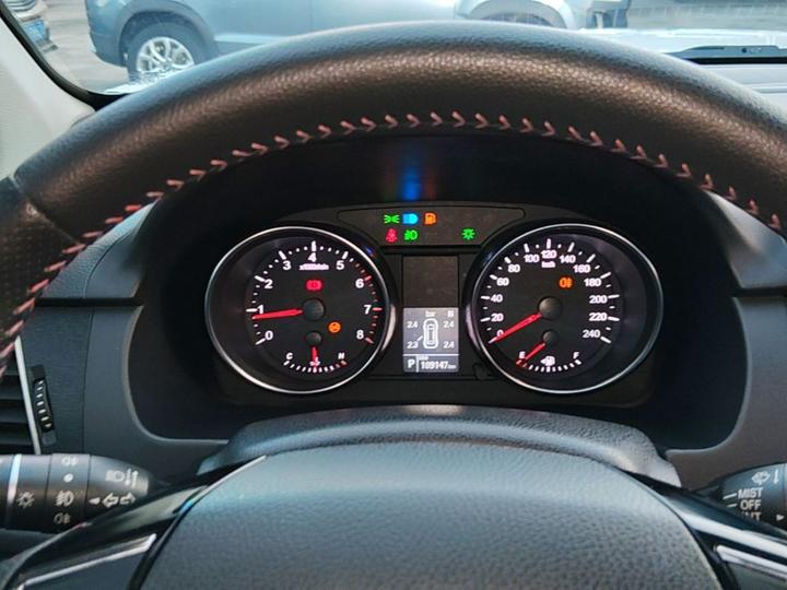 M6 2019 1.5T DCT RWD Elite China VI photo 4