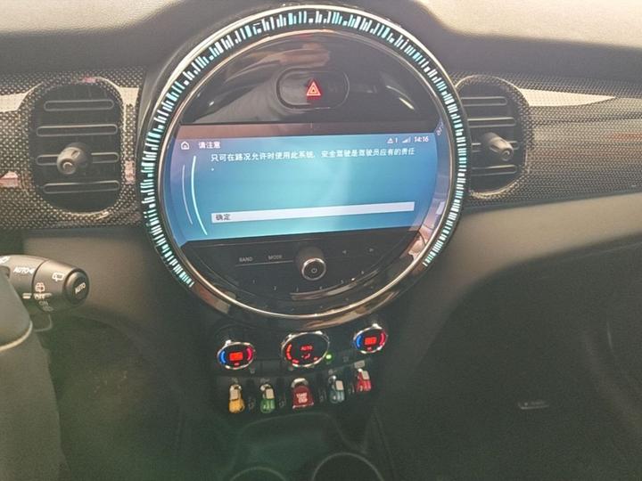 2022 Facelift 2.0T COOPER S Classic 5-Door photo 8