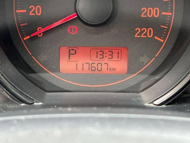 Fit 2016 1.5L LX CVT Comfort photo 2