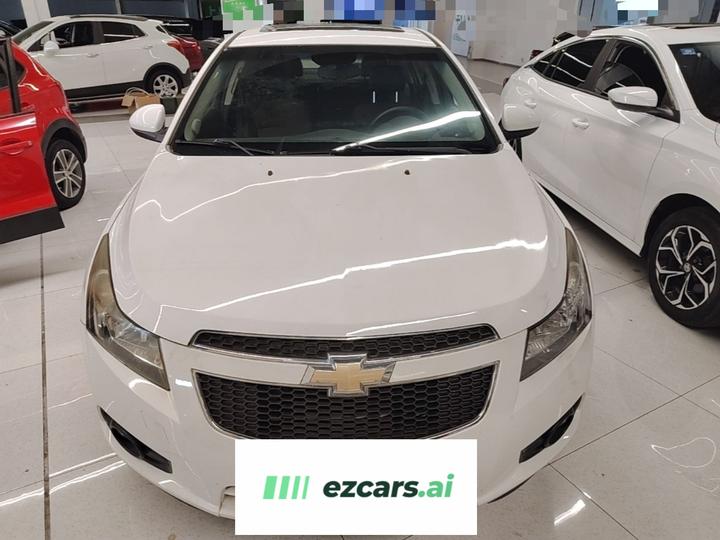 2013 Hatchback 1.6L AT Luxury photo 2