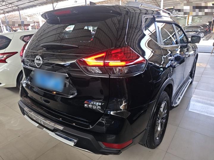 X-Trail 2025 2.0L RWD photo 6