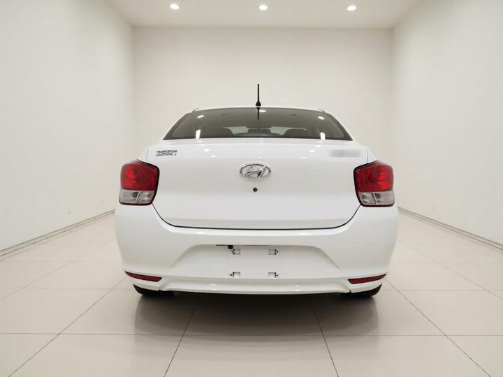 Verna 2020 1.4L MT GL Refresh Edition photo 3