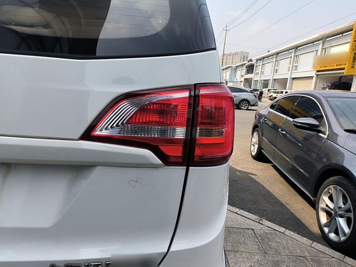 730 2016 Facelift 1.5L MT Standard 7-Seater China V photo 7