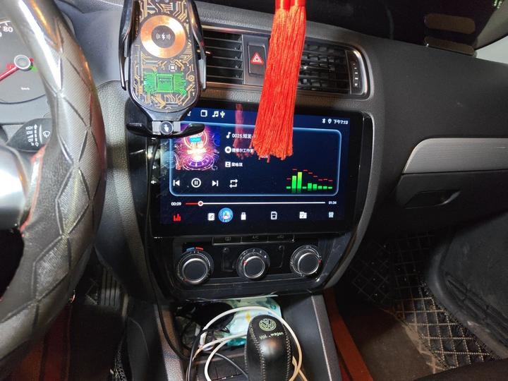 Sagitar 2014 Facelift 1.6L AT Comfort photo 5