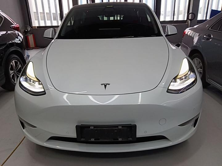 Model Y 2021 Standard Range RWD photo 2