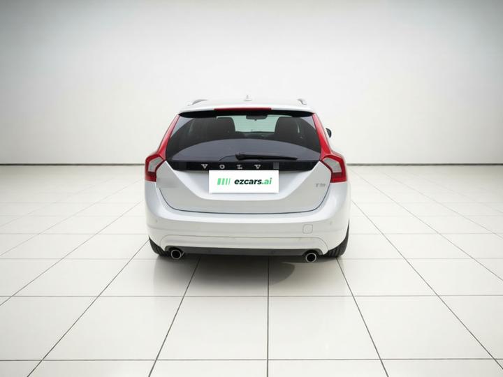 V60 2014 T5 photo 5