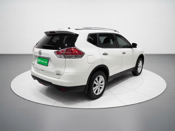X-Trail 2014 2.0L CVT Comfort 2WD photo 5