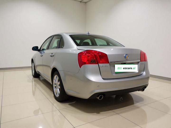 Excelle 2013 1.5L AT Exclusive photo 4