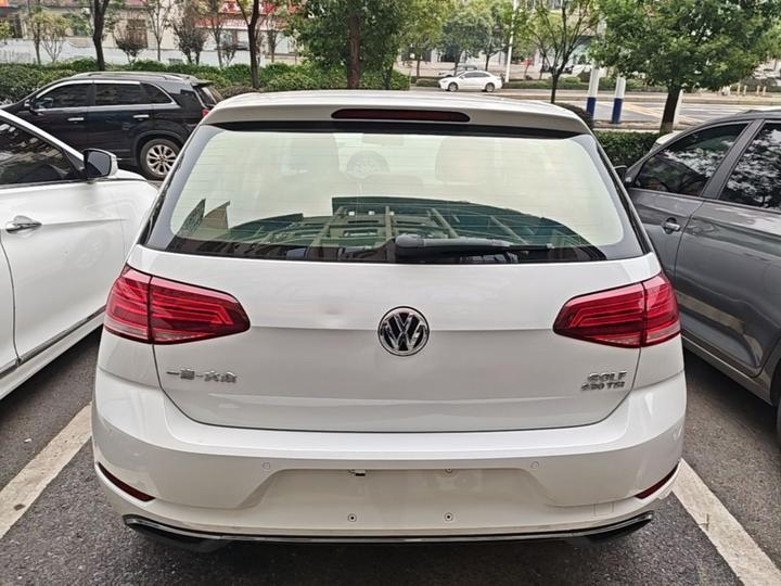 Golf 2018 230TSI AT Comfort photo 3