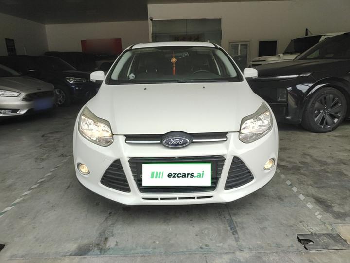 Focus 2012 Sedan 1.6L AT photo 2