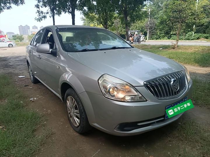 Excelle 2015 1.5L AT Classic photo 3
