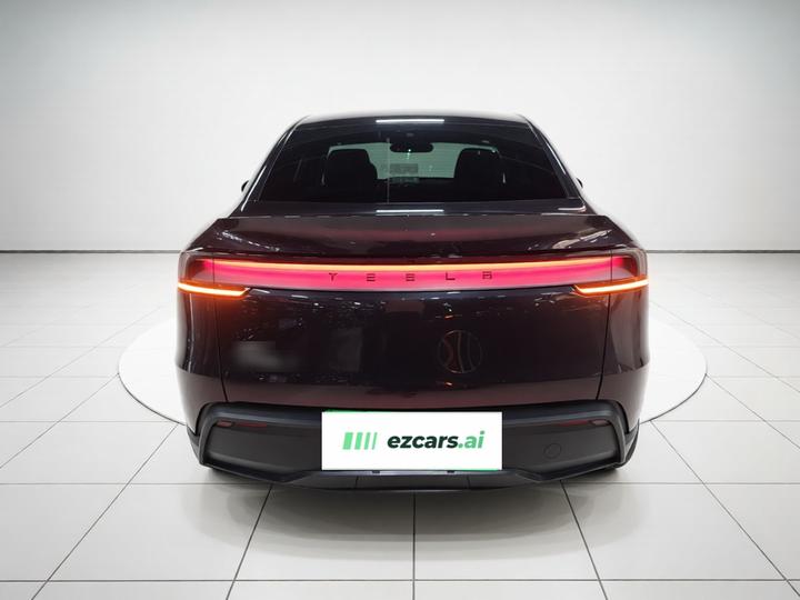 Model Y 2025 RWD photo 5