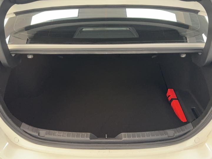 3 Axela 2023 2.0L AT photo 8