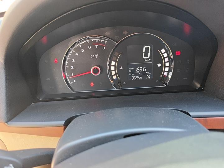 350 2014 1.5L AT photo 6