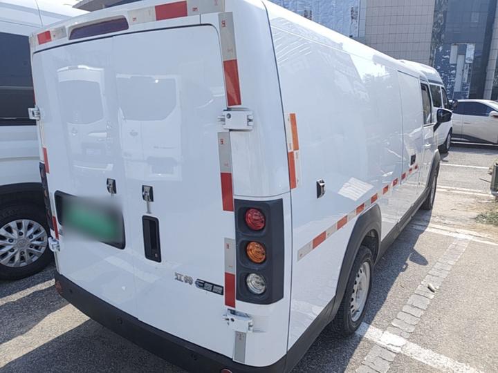 E 2023 E630 41.86kWh photo 4