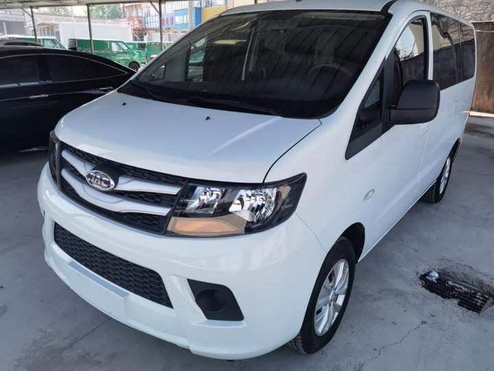 Refine M3 2019 1.8L Luxury