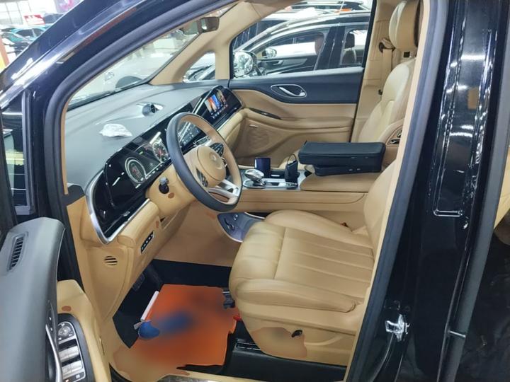Voyah Dreamer 2024 PHEV Extended Range Excellence photo 7