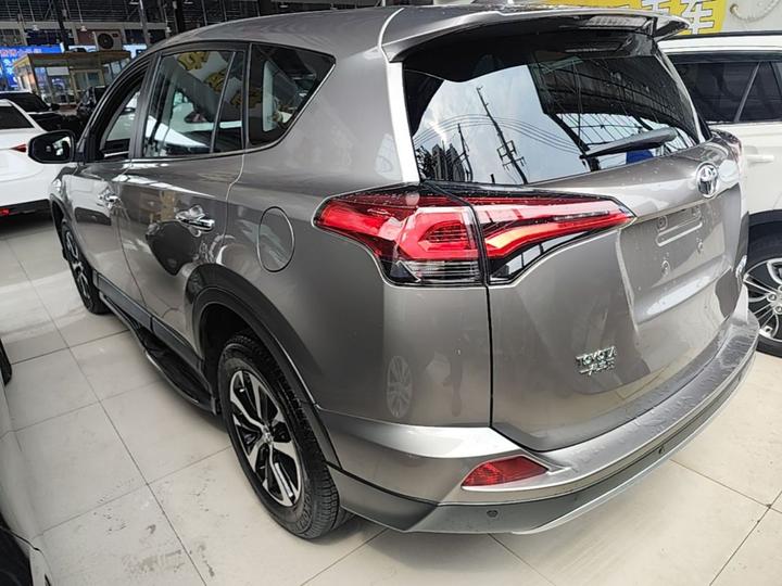 RAV4 2016 2.0L CVT RWD China V photo 4