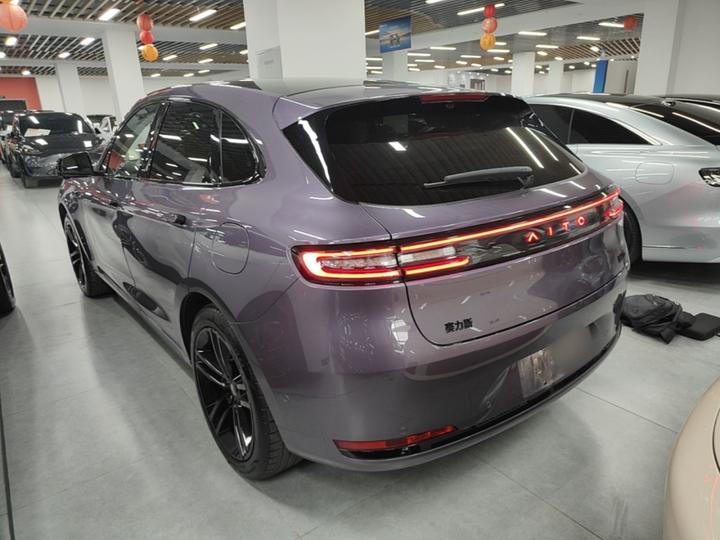 HIMA AITO M5 2025 EREV Ultra AWD photo 4