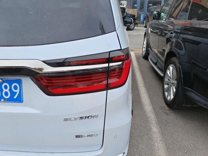 Elysion 2024 2.0L e:HEV Luxury photo 7