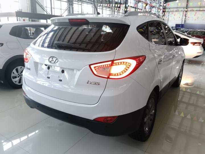 ix35 2015 2.0L AT RWD Smart IV photo 6