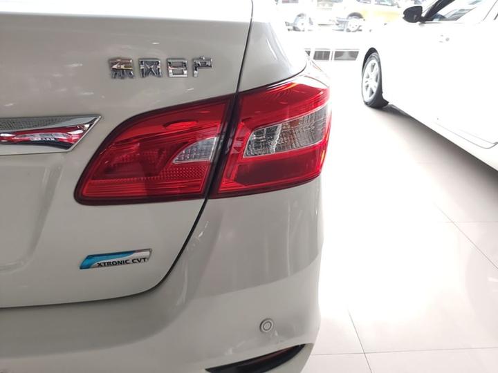 Sylphy 2018 1.6XV CVT Exclusive photo 7