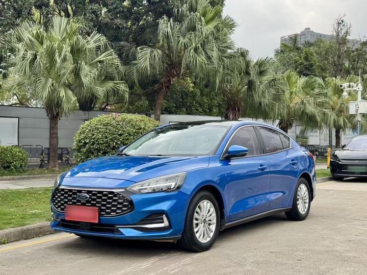 Focus 2021 Sedan EcoBoost 180 AT