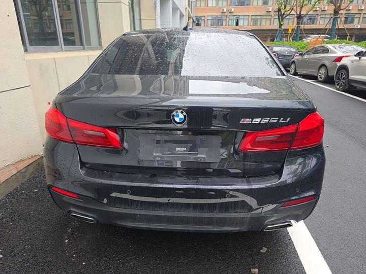 5 Series 2020 525Li M Sport Package photo 3
