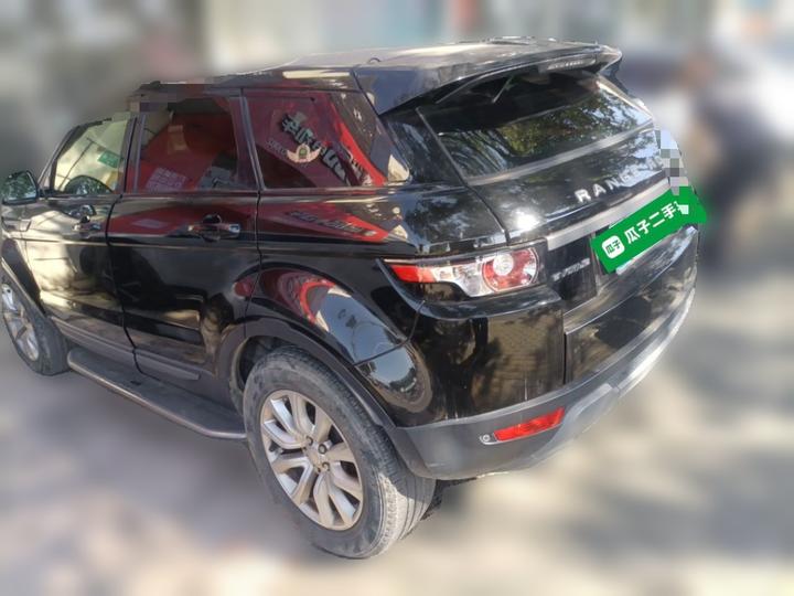 Range Rover Evoque 2015 2.0T 5-Door photo 4