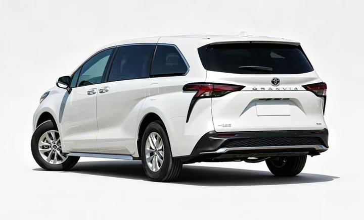 Granvia 2026 2.5L Hybrid Comfort photo 4