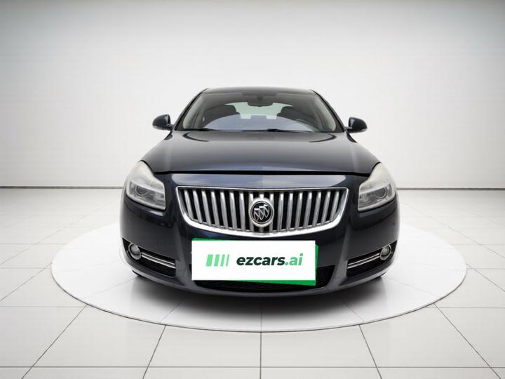 Regal 2011 2.0L Comfort photo 2