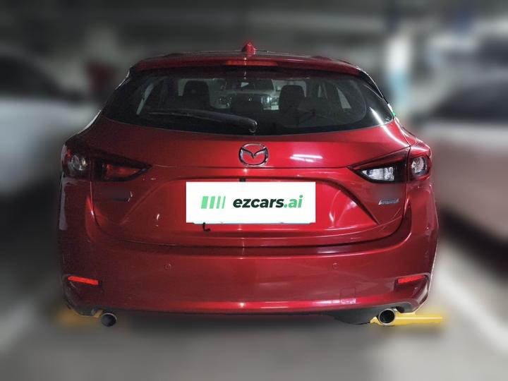 3 Axela 2019 Hatchback 2.0L AT Luxury China VI photo 3