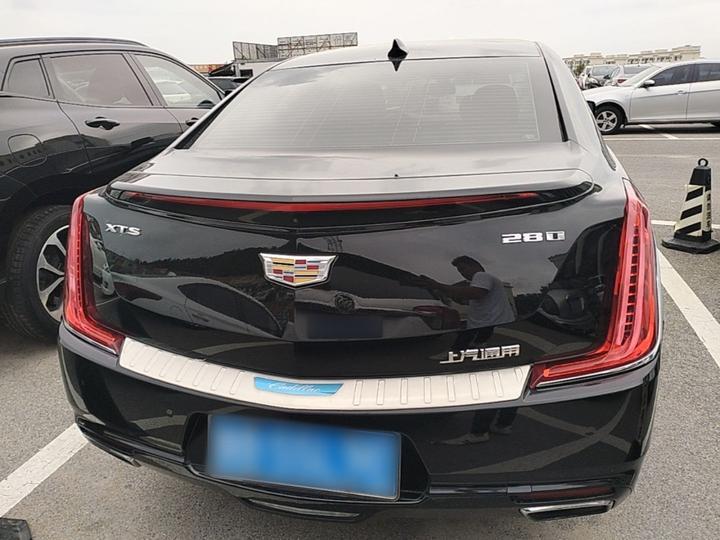 XTS 2018 28T Tech photo 5