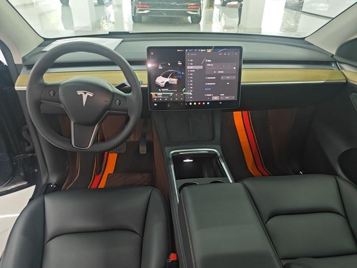 Model Y 2022 Facelift RWD photo 5