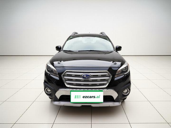 2015 2.5i Luxury photo 2
