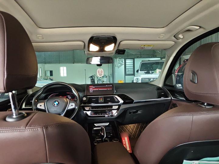 X3 2020 xDrive25i Luxury photo 8