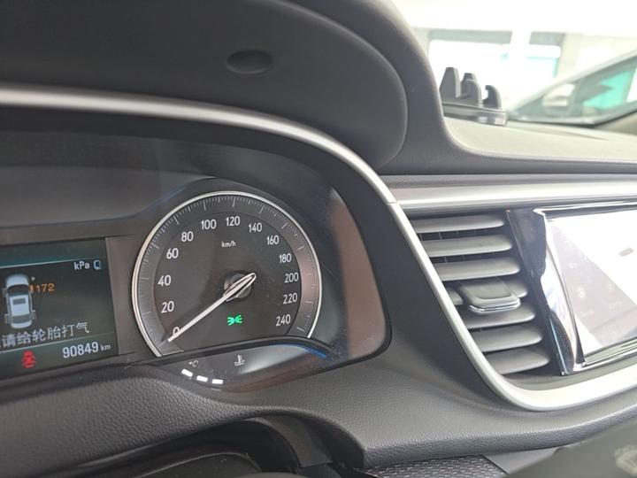 Excelle 2021 Facelift 1.3T AT Mild Hybrid Progressive photo 3