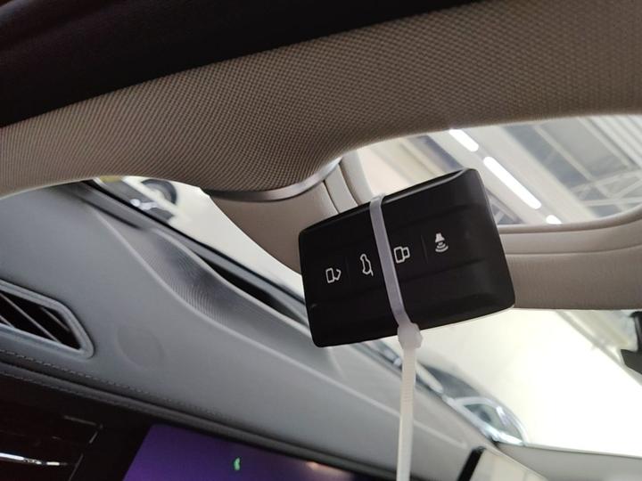 500 EV 2024 Hi4-T photo 8