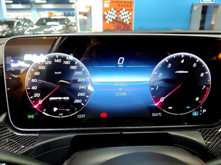 C-ClassAMG 2024 AMG C 43 4MATIC photo 3