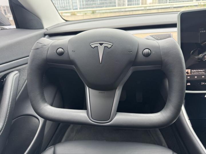Model 3 Imported 2019 Long Range AWD photo 3