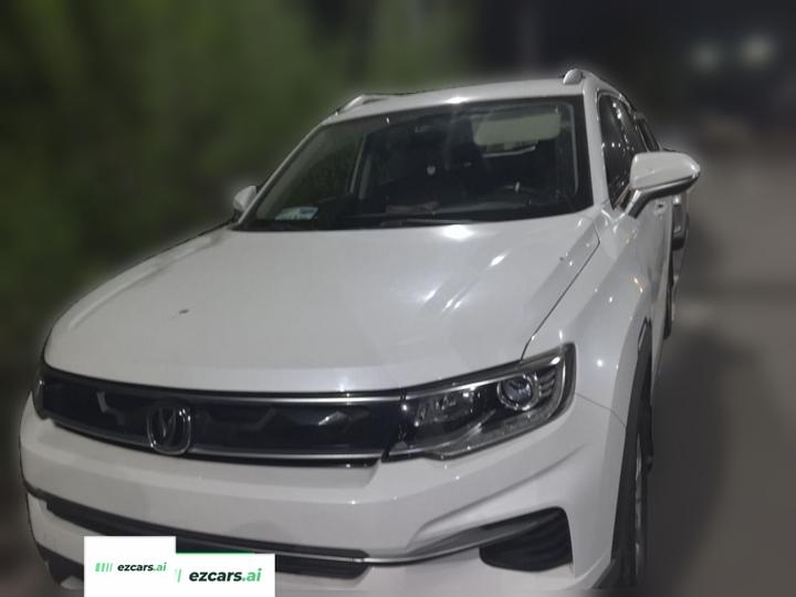 CS35PLUS 2019 1.6L MT Upgraded photo 2