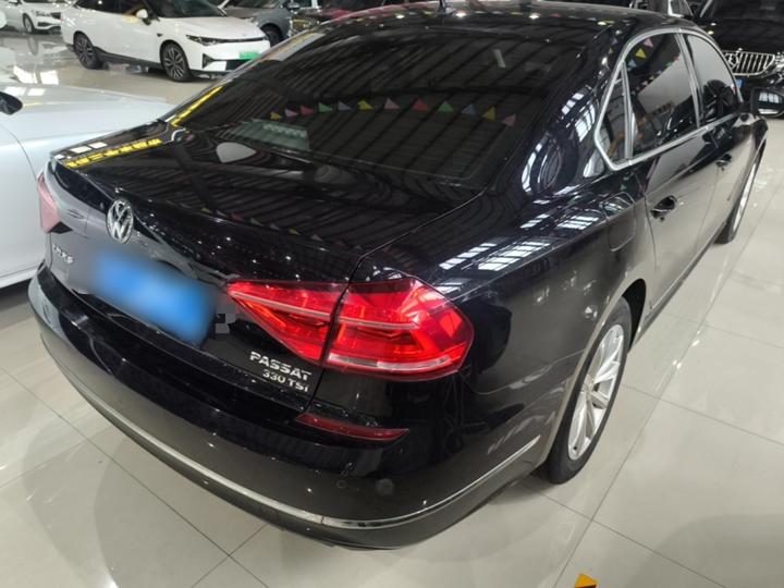 Passat 2017 330TSI DSG photo 4